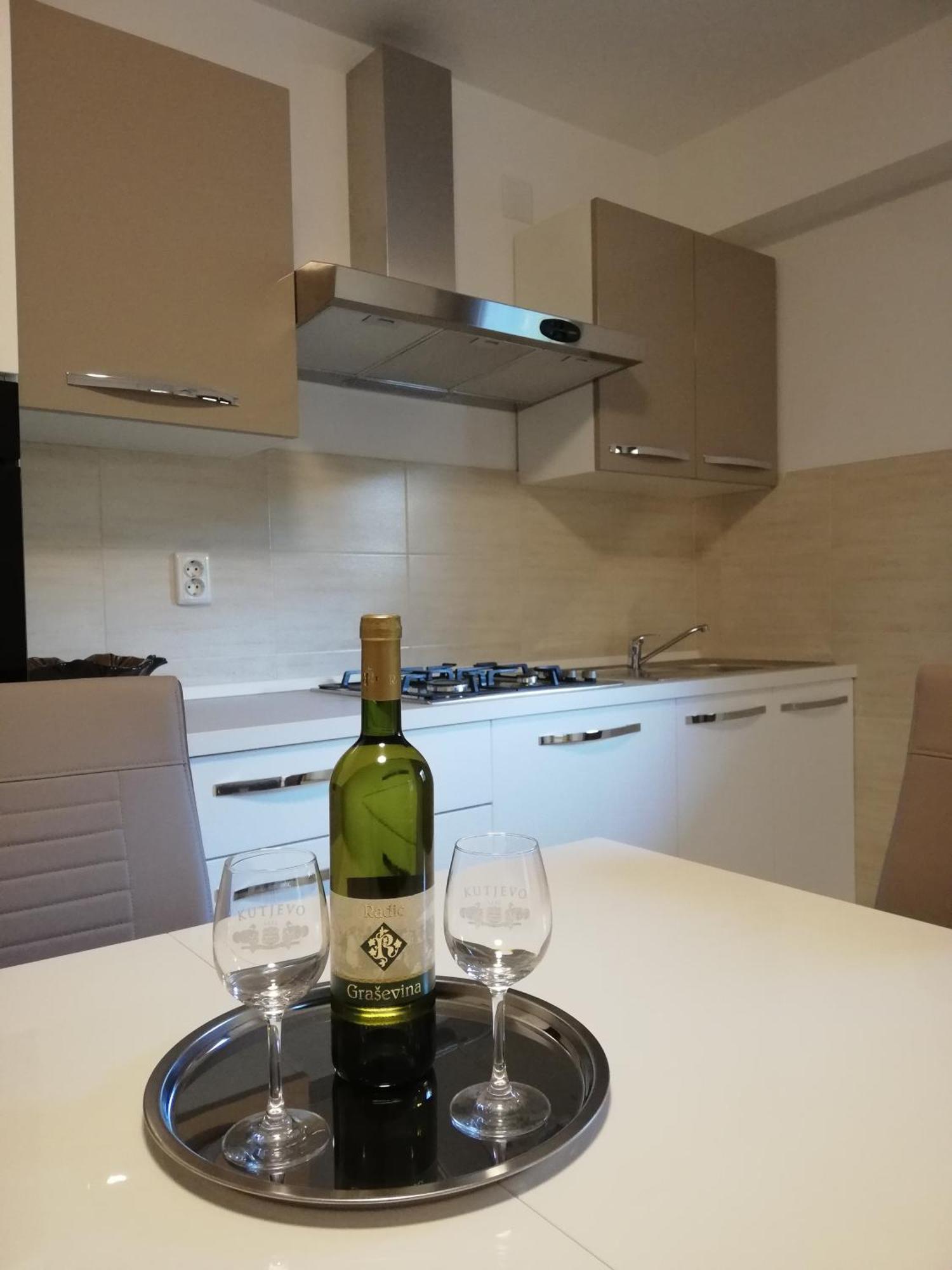 סנג' Guesthouse Vesna מראה חיצוני תמונה